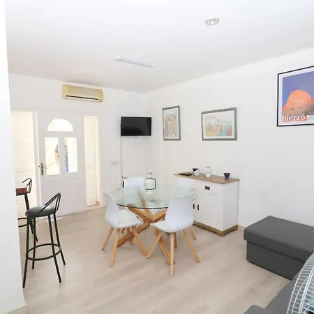 Turo 3 - Piso Con Piscina Comunitaria Apartment *